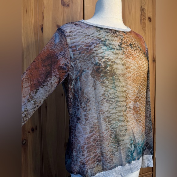 CALVIN RUCKER Mesh Textured Top - Picture 2 of 6